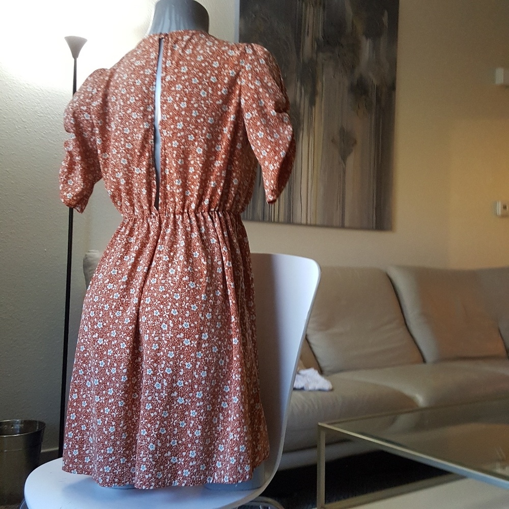 Rust Colored Rouched Lightweight Dress Keyhole - Picture 7 of 7